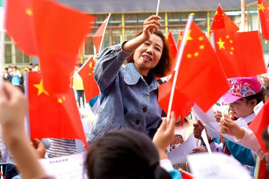 美联储周四凌晨“按兵不动”可谓板上钉钉 降息线索万众瞩目