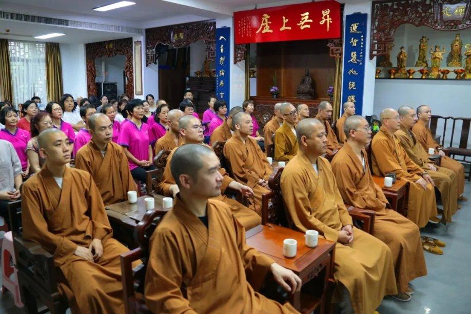 逃离违建房屋8