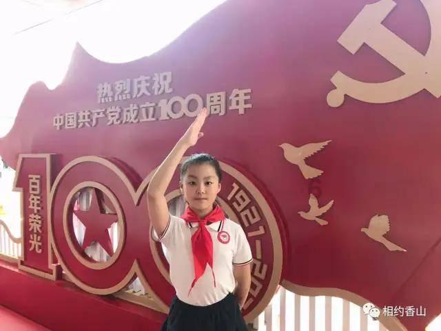 梦见三座坟重起的好高我在作揖