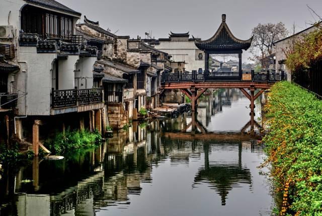 逃离无人大住宅